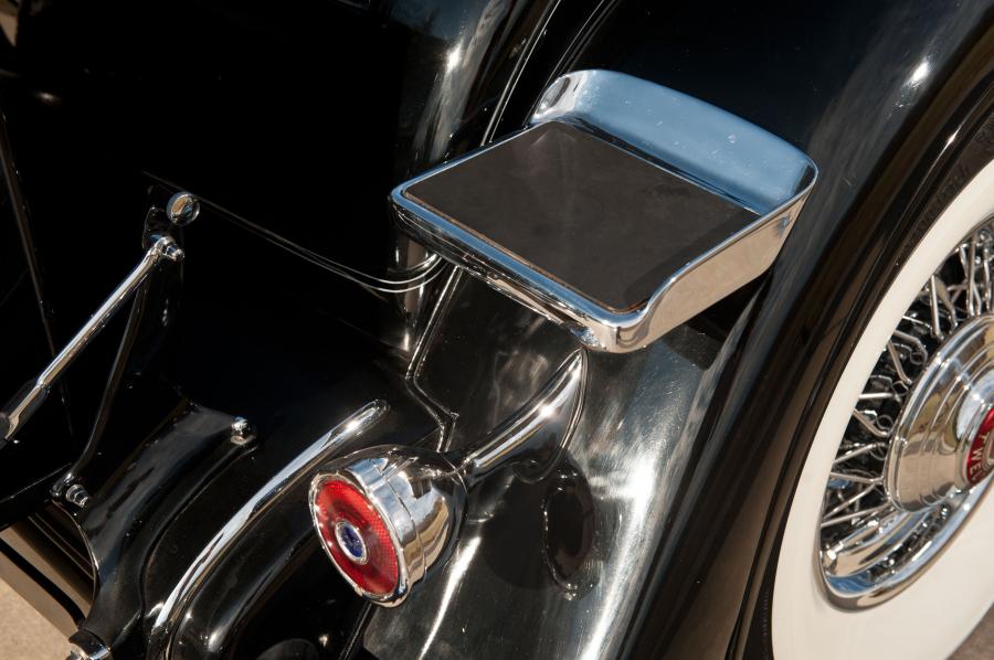  Packard Twelve Coupe Roadster 1933 года  (фото 13 из 51)